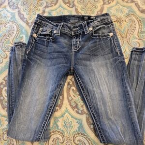 Miss Me midrise skinny jeans angel wings size 27